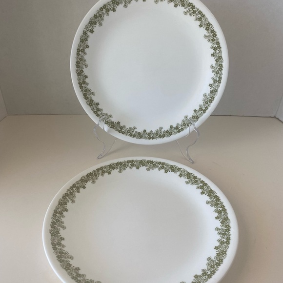 Corelle Spring Blossom Crazy Daisy Luncheon Salad Plates Set of 2. They are 8.5” - Picture 4 of 4
